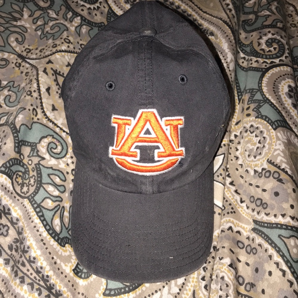 Fitted baseball cap